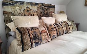 Divine Cottage